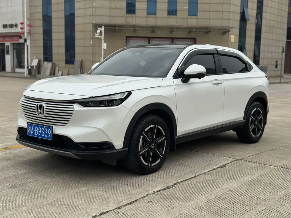 Honda VEZEL 1.5L CVT technology version 2023 — фото 1, купить с доставкой в Москву