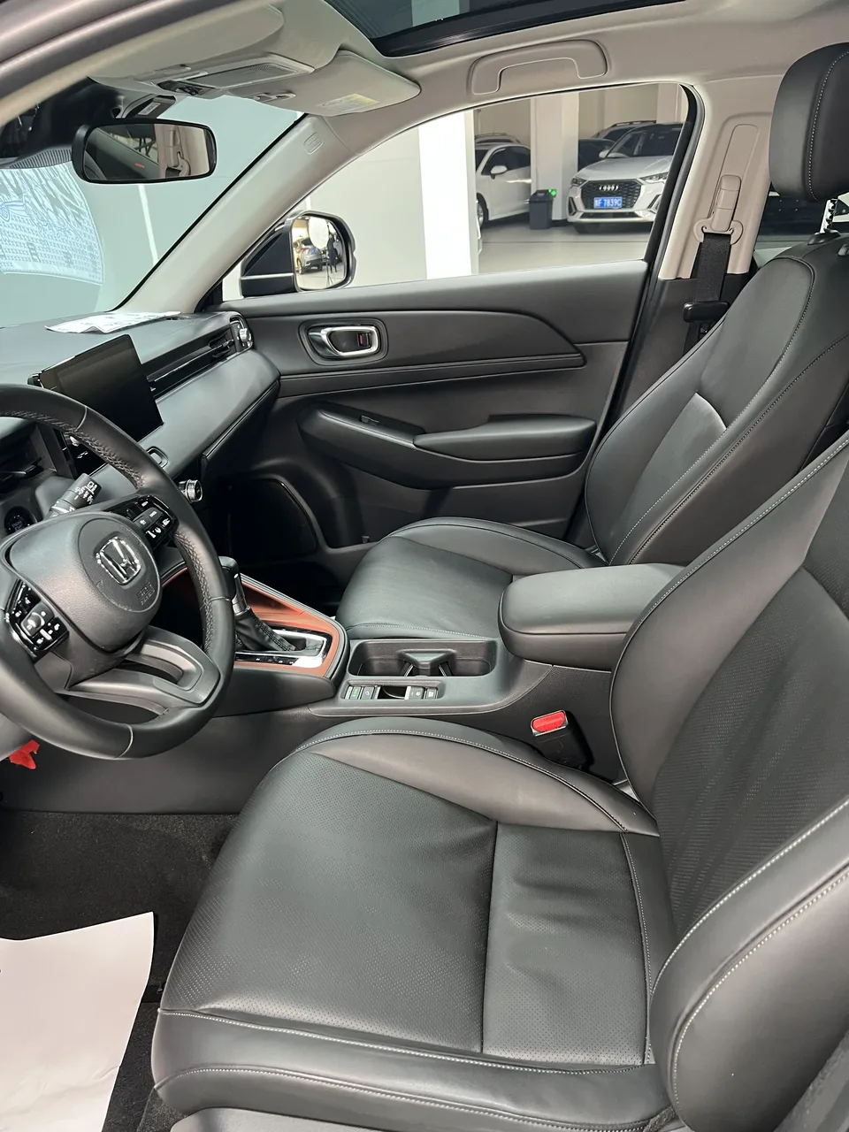 Honda VEZEL Binzhi Binzhi 2023 1.5L CVT Deluxe Edition 2023 — thumbnail 4