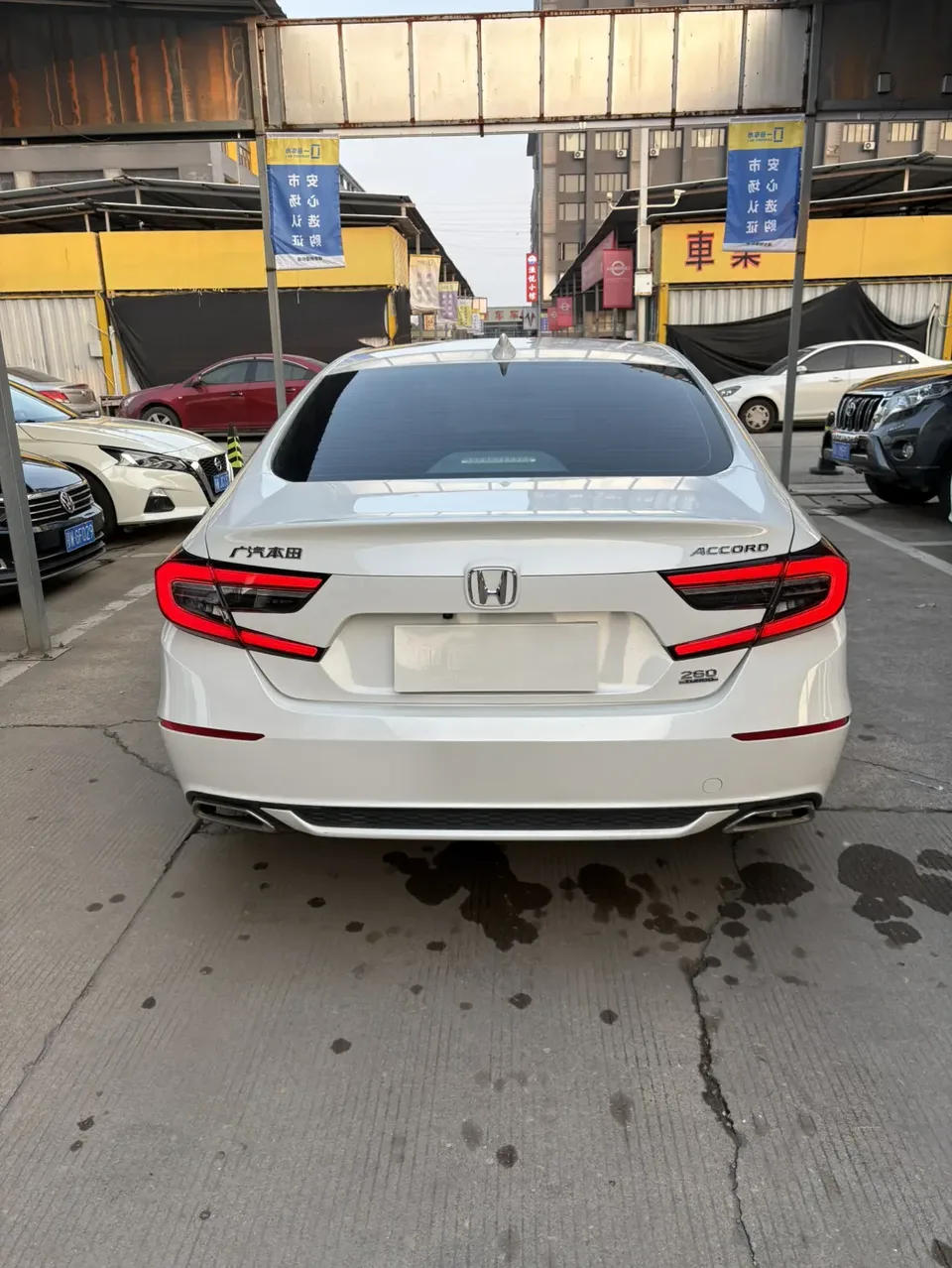 Honda Accord Accord 2022 260TURBO Deluxe Edition 2023 — миниатюра 2