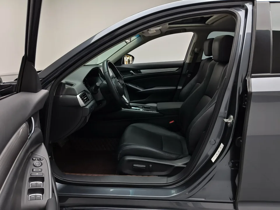 Honda Accord Accord 2022 260TURBO Deluxe Edition 2022 — миниатюра 3
