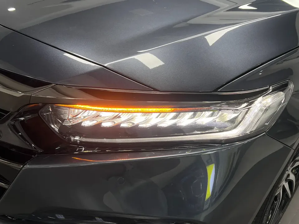 Honda Accord 2022 Accord 260TURBO Fantasy Night Premium Edition 2022 — миниатюра 3