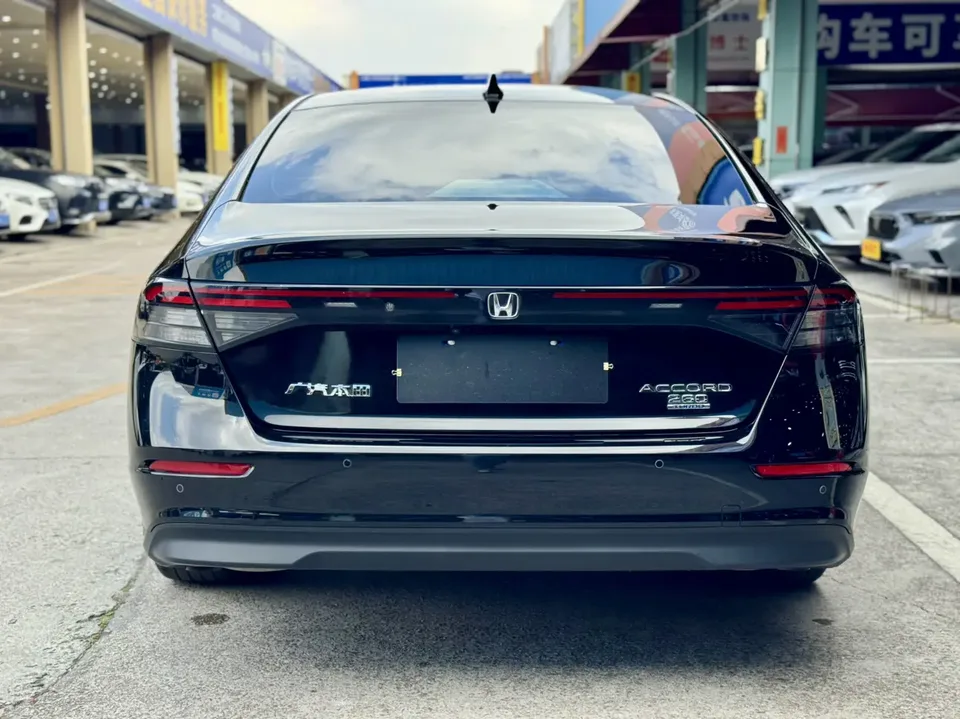 Honda Accord Rui T 260TURBO Deluxe Edition 2024 — миниатюра 2