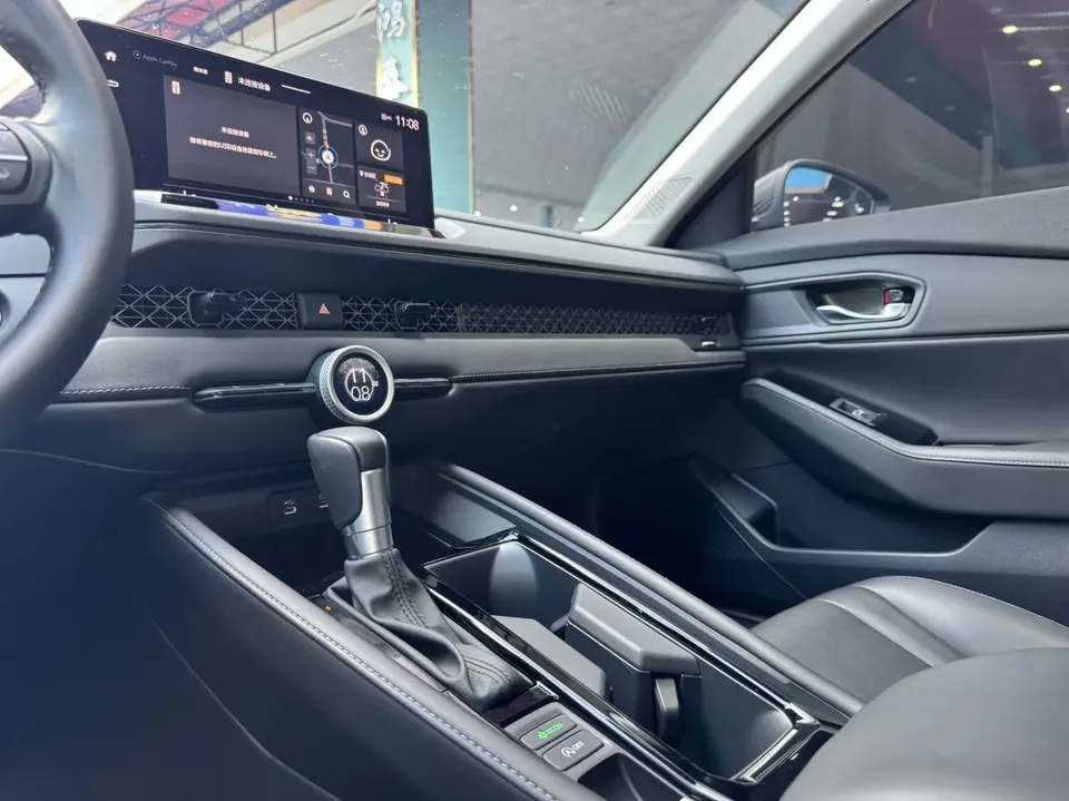 Honda Accord Rui T 260TURBO Deluxe Edition 2024 — миниатюра 5