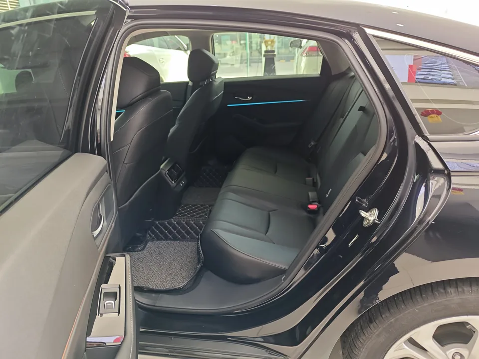 Honda Accord RuiTong 260TURBO Smart Edition 2023 — миниатюра 3