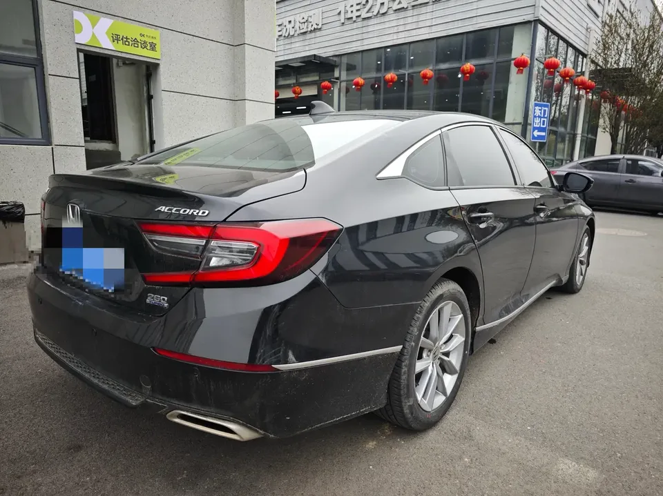 Honda Accord Accord 2022 260TURBO Deluxe Edition 2022 — миниатюра 2