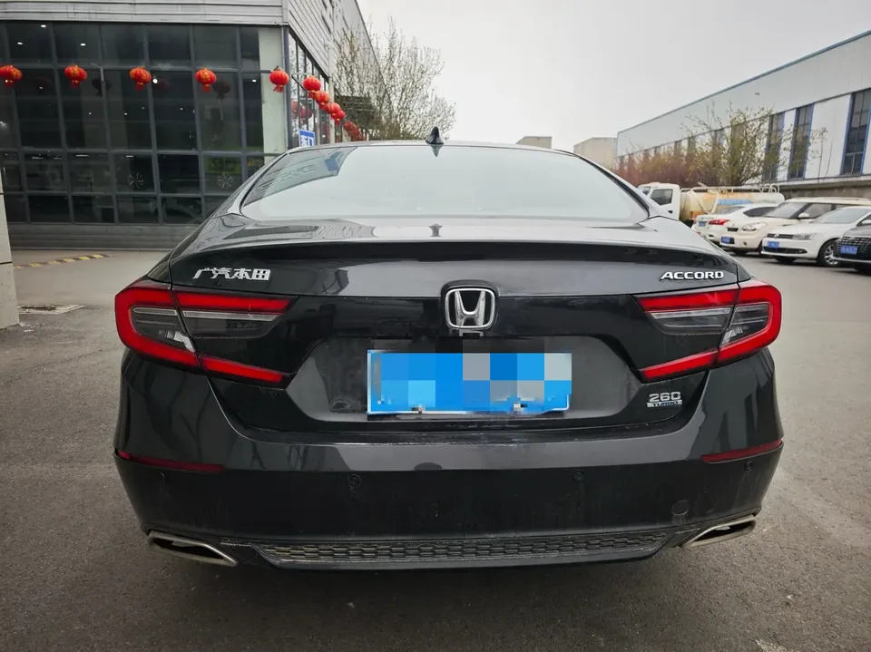 Honda Accord Accord 2022 260TURBO Deluxe Edition 2022 — миниатюра 4
