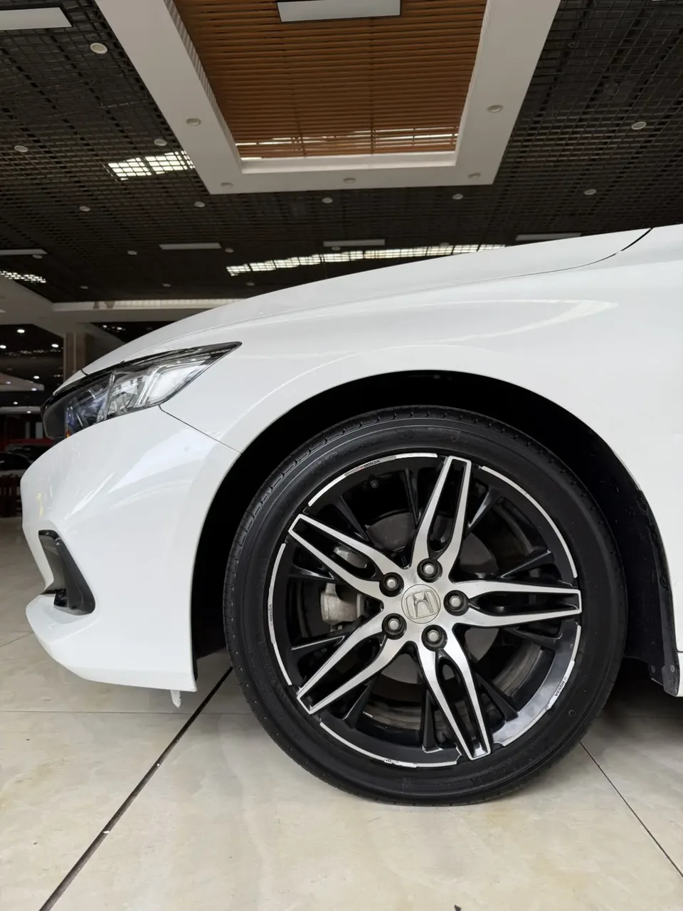 Honda Accord 2022 Accord 260TURBO Fantasy Night Premium Edition 2022 — миниатюра 3