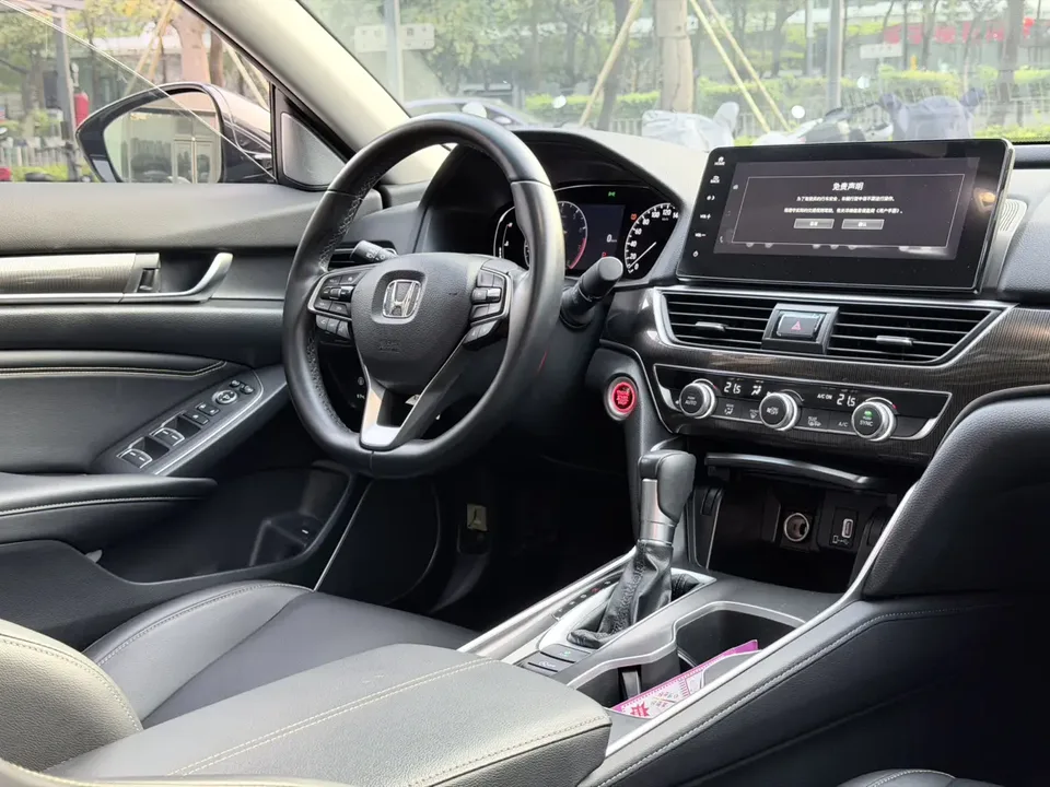 Honda Accord Accord 2022 260TURBO Comfort Edition 2023 — миниатюра 3