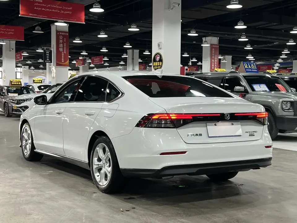 Honda Accord RuiTong 260TURBO Smart Edition 2023 — миниатюра 4