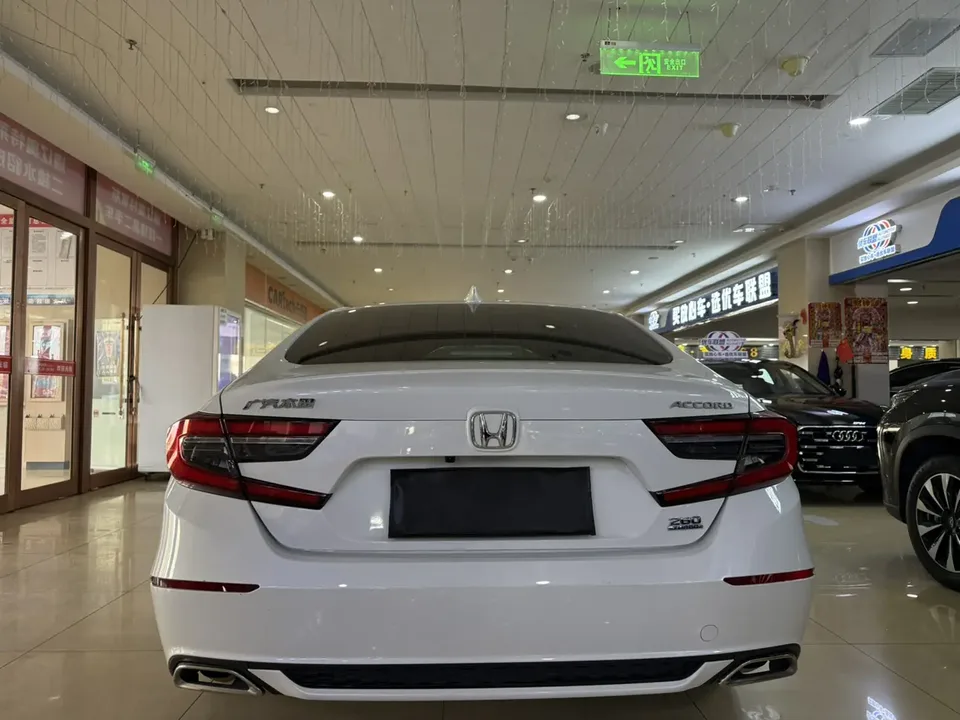 Honda Accord Accord 2022 Accord 2022 260TURBO Deluxe Edition 2023 — thumbnail 2