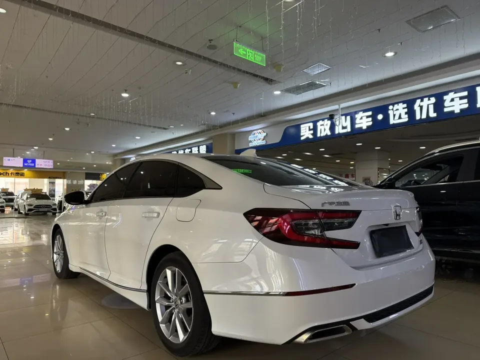 Honda Accord Accord 2022 Accord 2022 260TURBO Deluxe Edition 2023 — thumbnail 4