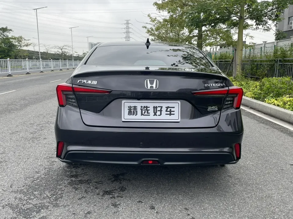 Honda Integra Style 2023 240TURBO CVT Tech Edition 2024 — thumbnail 2