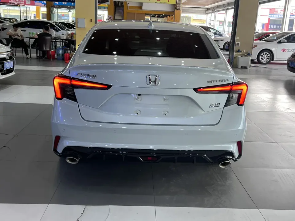 Honda Integra Stylish 2022 240TURBO CVT Exclusive Edition 2022 — миниатюра 5