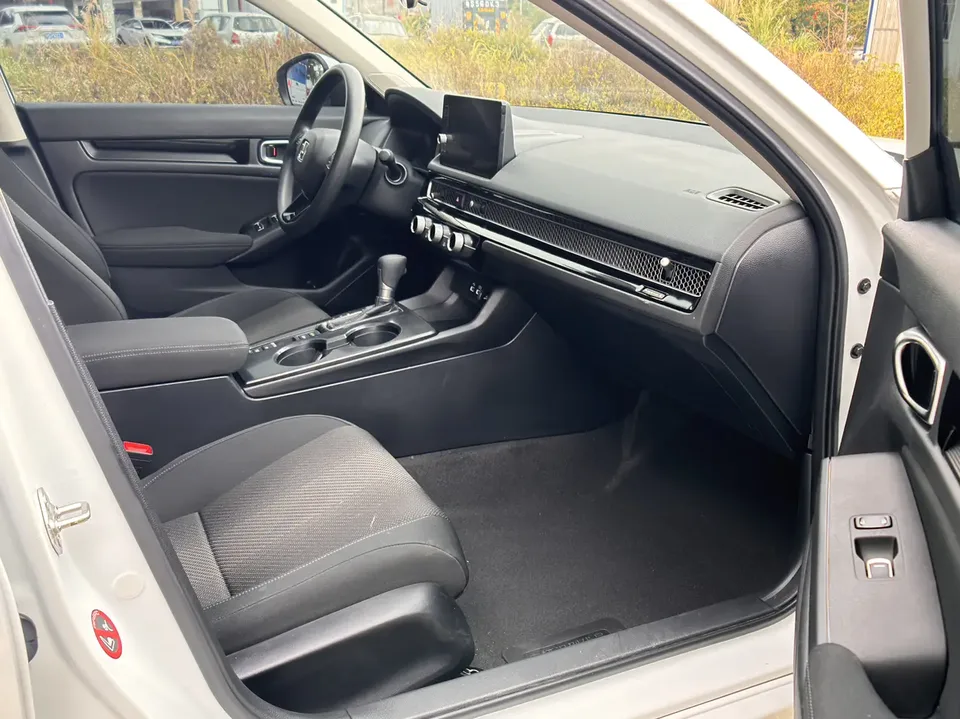 Honda Integra 240TURBO CVT Technology Edition 2023 — миниатюра 3