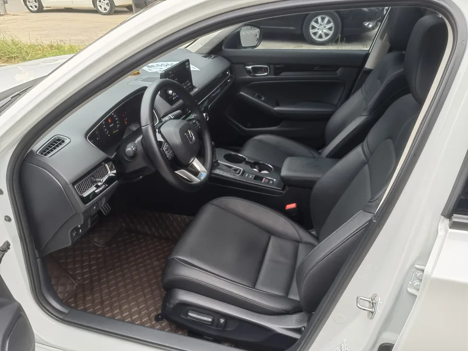 Honda Integra 240TURBO CVT Fantasy NightLuxury Edition 2024 — миниатюра 5
