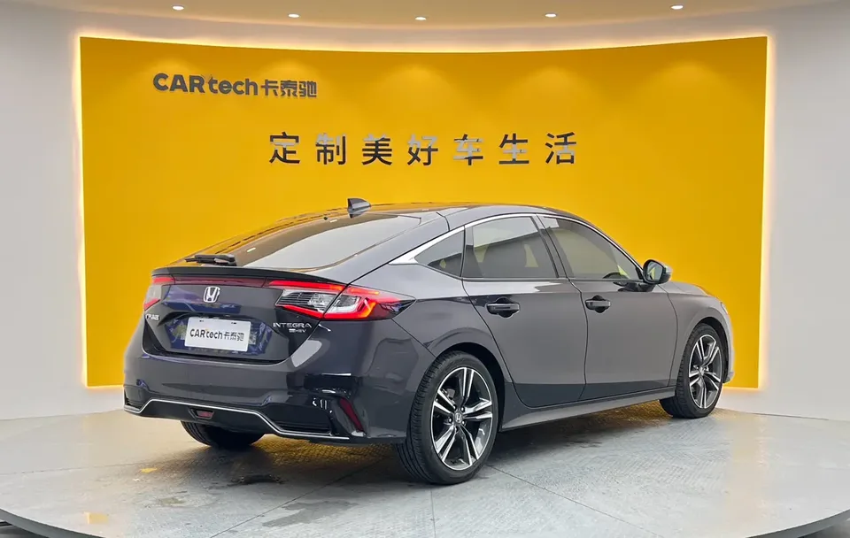 Honda Integra HATCHBACK 2.0L e:HEV RuiLuxury Edition 2024 — миниатюра 2