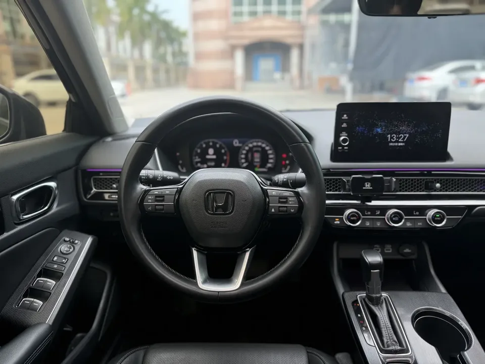 Honda Integra 240TURBO CVT Deluxe Edition 2024 — миниатюра 3