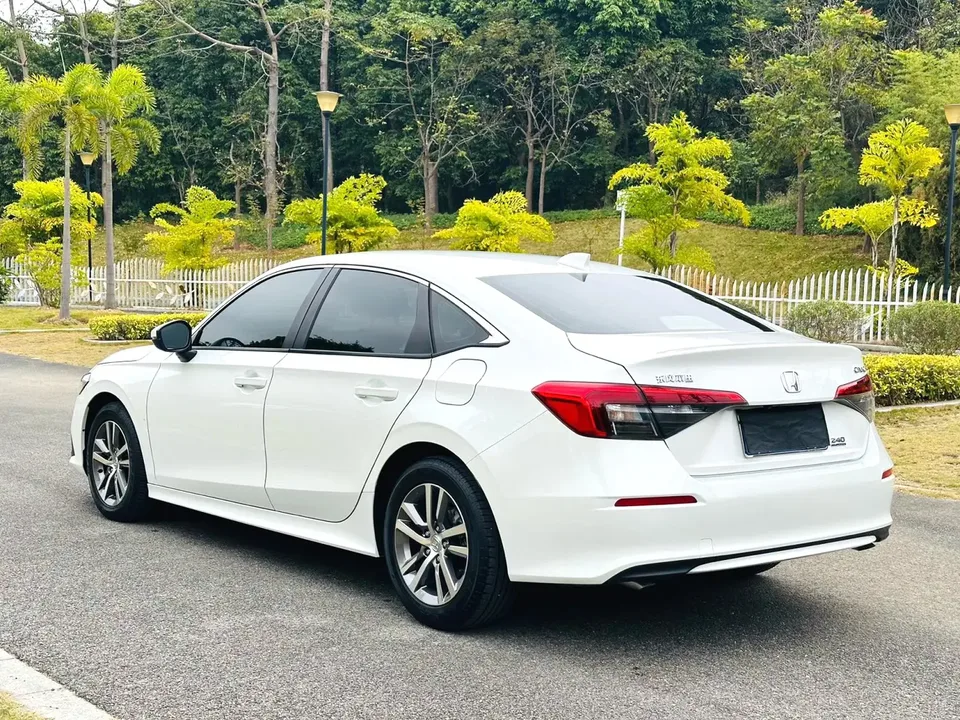 Honda CIVIC Civic 240TURBO CVT Power Edition 2023 — миниатюра 2