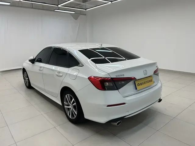 Honda CIVIC 2022 Civic 240TURBO CVT Dynamic Edition 2023 — миниатюра 2