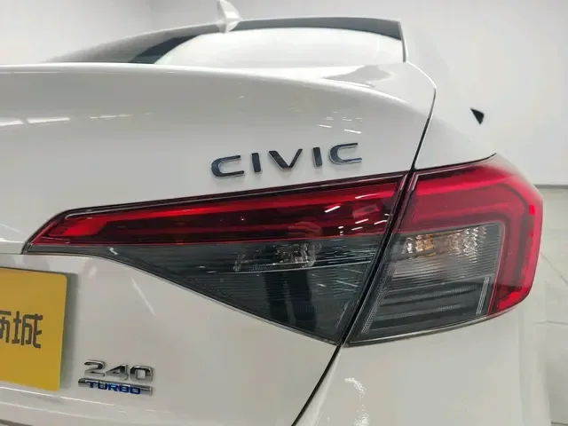 Honda CIVIC 2022 Civic 240TURBO CVT Dynamic Edition 2024 — миниатюра 4