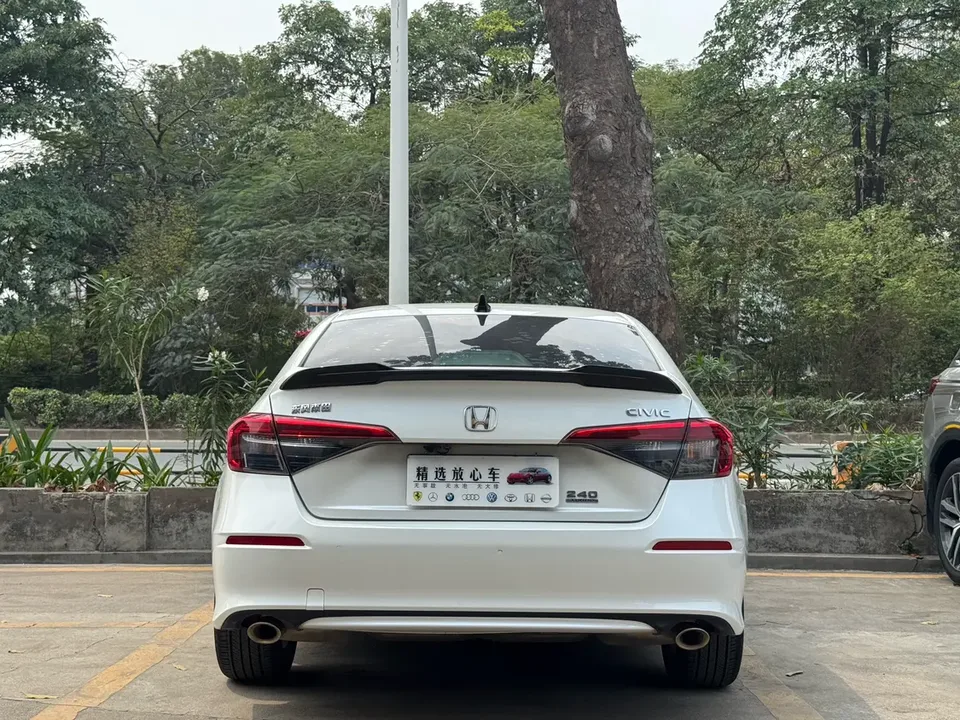 Honda CIVIC 2022 Civic 240TURBO CVT Ignition Edition 2022 — миниатюра 2