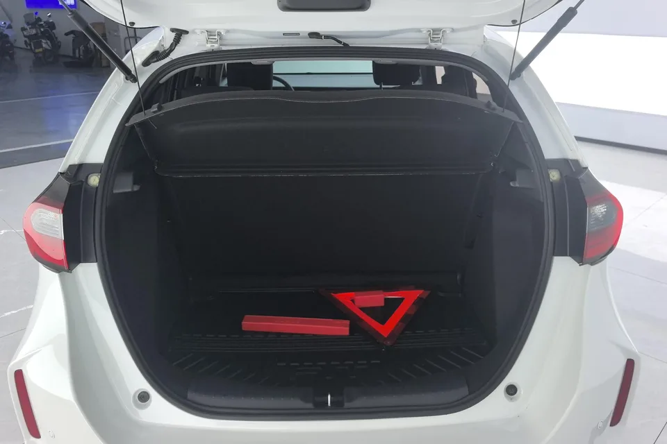 Honda FIT 1.5L CVT Trendy Edition 2023 — миниатюра 5