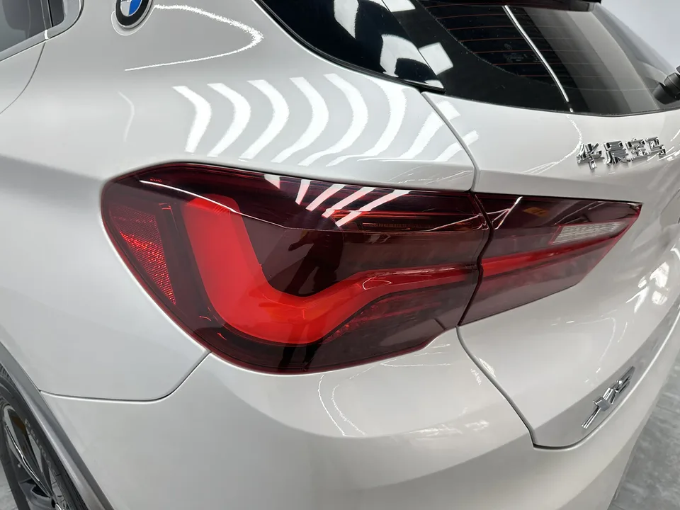 BMW X2 BMW X2 2023 sDrive25i M Off-Road Package 2023 — миниатюра 4