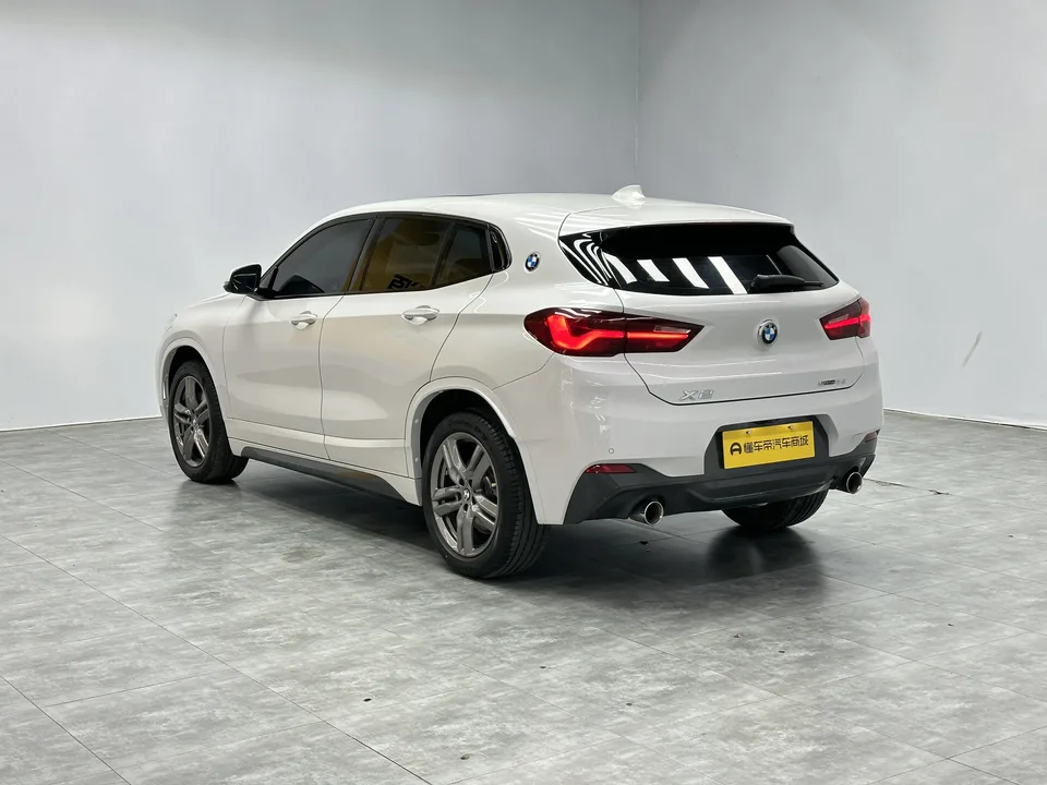 BMW X2 sDrive25i M Sport Package 2022 — миниатюра 2