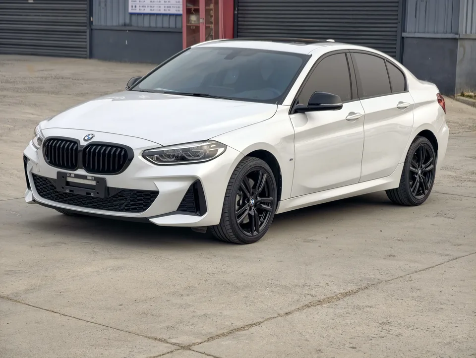 BMW 1 Series 2023