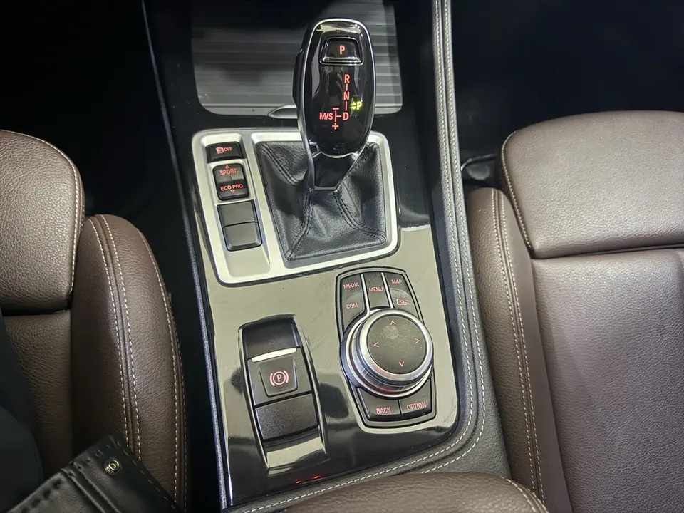 BMW 1 Series BMW 1 Series 2023 120i M Sport Night Edition 2023 — миниатюра 4