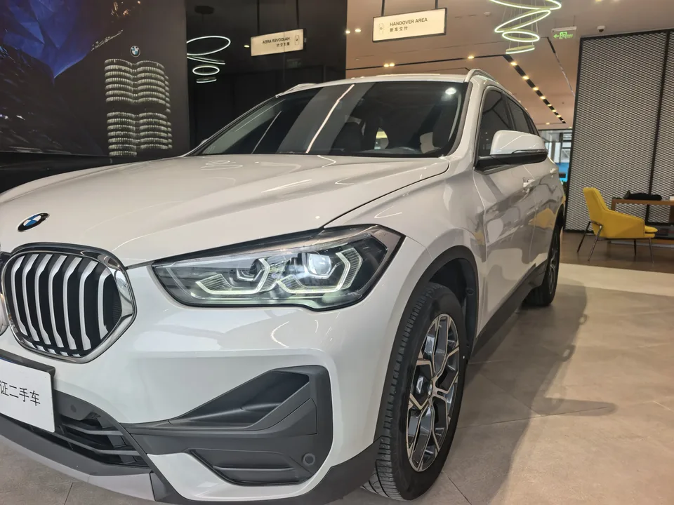 BMW X1 BMW X1 2022 sDrive25Li Leading Edition 2023 — миниатюра 3