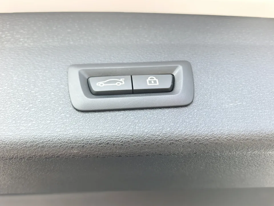 BMW X1 X1 2022 BMW X1 2022 sDrive25Li Leading Edition 2022 — thumbnail 3