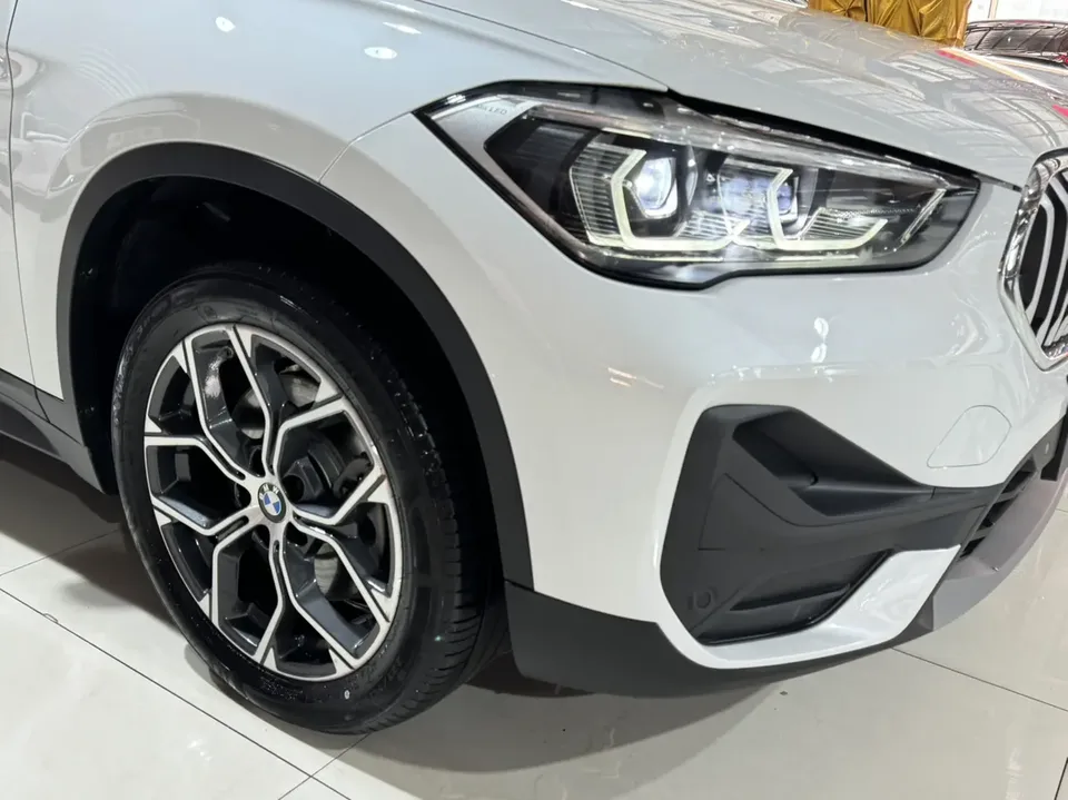 BMW X1 BMW X1 2022 sDrive25Li Leading Edition 2022 — миниатюра 3