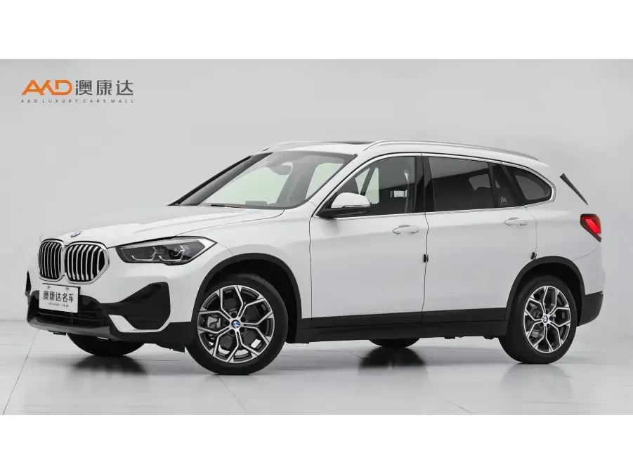 BMW X1 X1 2022 BMW X1 2022 sDrive25Li Leading Edition 2023 — photo 1, buy with delivery to Moscow