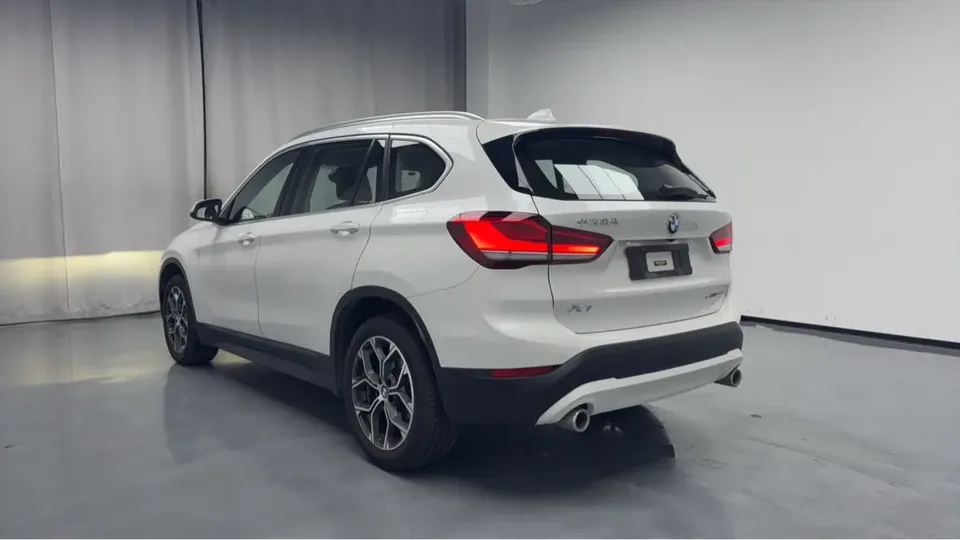 BMW X1 BMW X1 2022 sDrive25Li Leading Edition 2023 — миниатюра 4