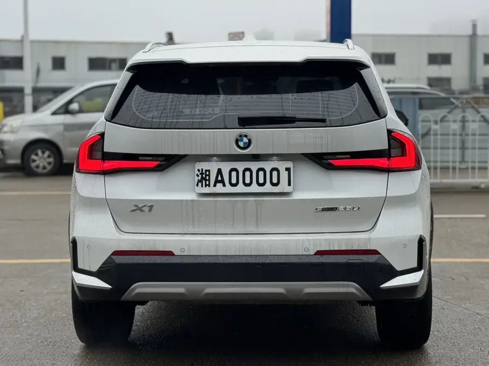 BMW X1 X1 2023 sDrive25Li X Design Package 2024 — thumbnail 2