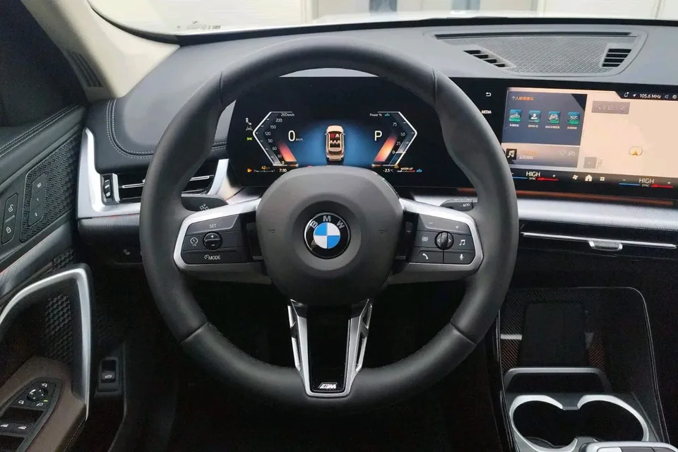 BMW X1 sDrive25Li M Sport Package 2025 — миниатюра 3
