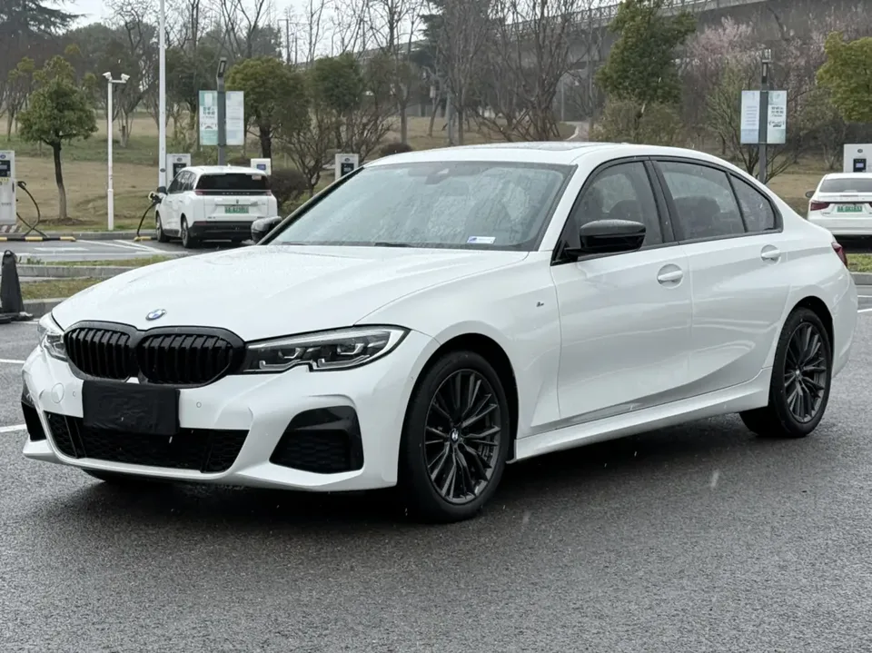 BMW 3 Series 2022