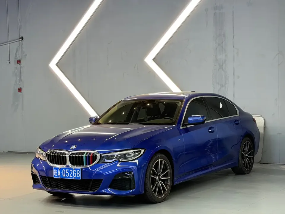 BMW 3 Series 2022