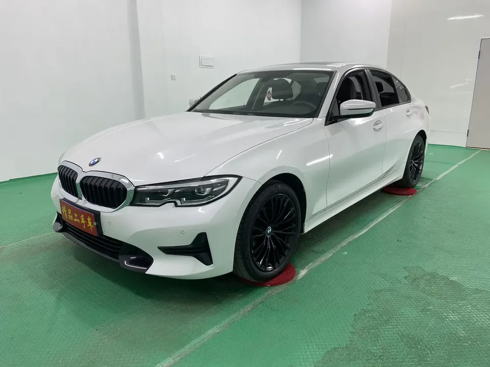 BMW 3 Series 2022