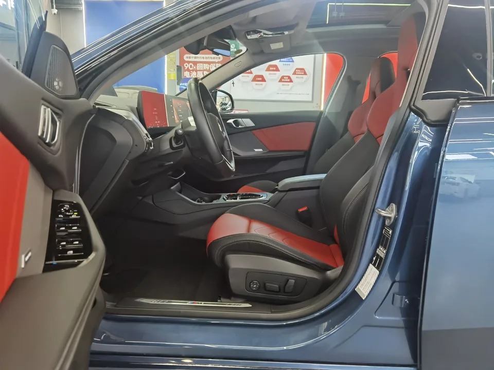 BMW 2 Series BMW 2 Series 2025 225L M Sport Night Edition 2025 — thumbnail 4