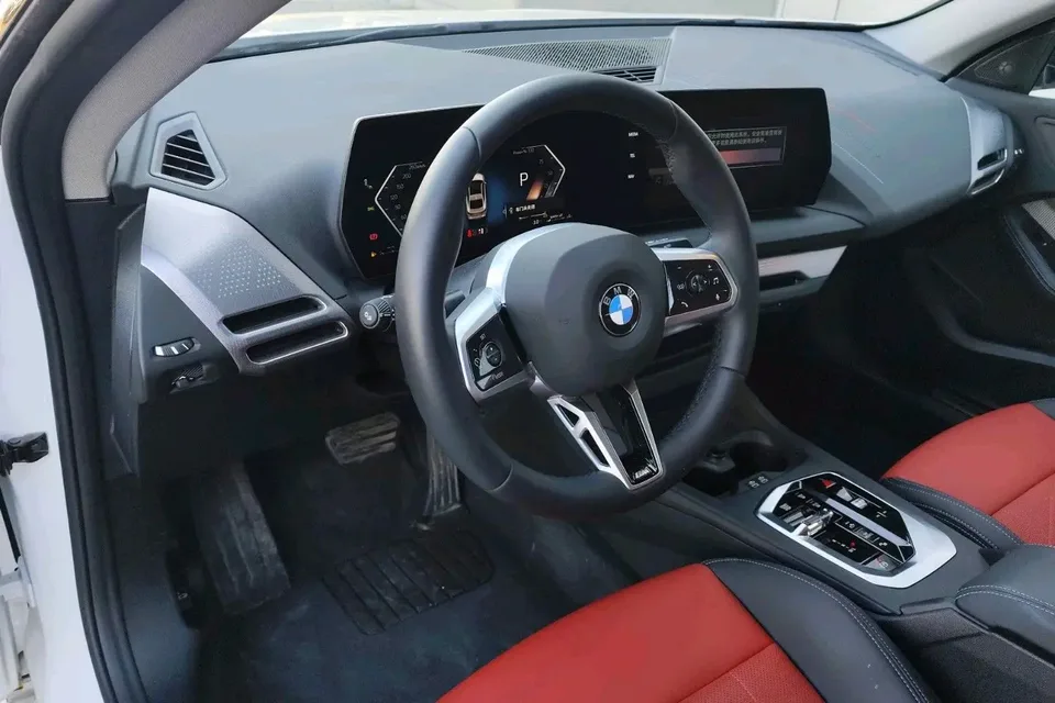 BMW 2 Series 225L M Sport Night Edition 2025 — миниатюра 3