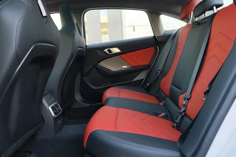 BMW 2 Series 225L M Sport Night Edition 2025 — миниатюра 4