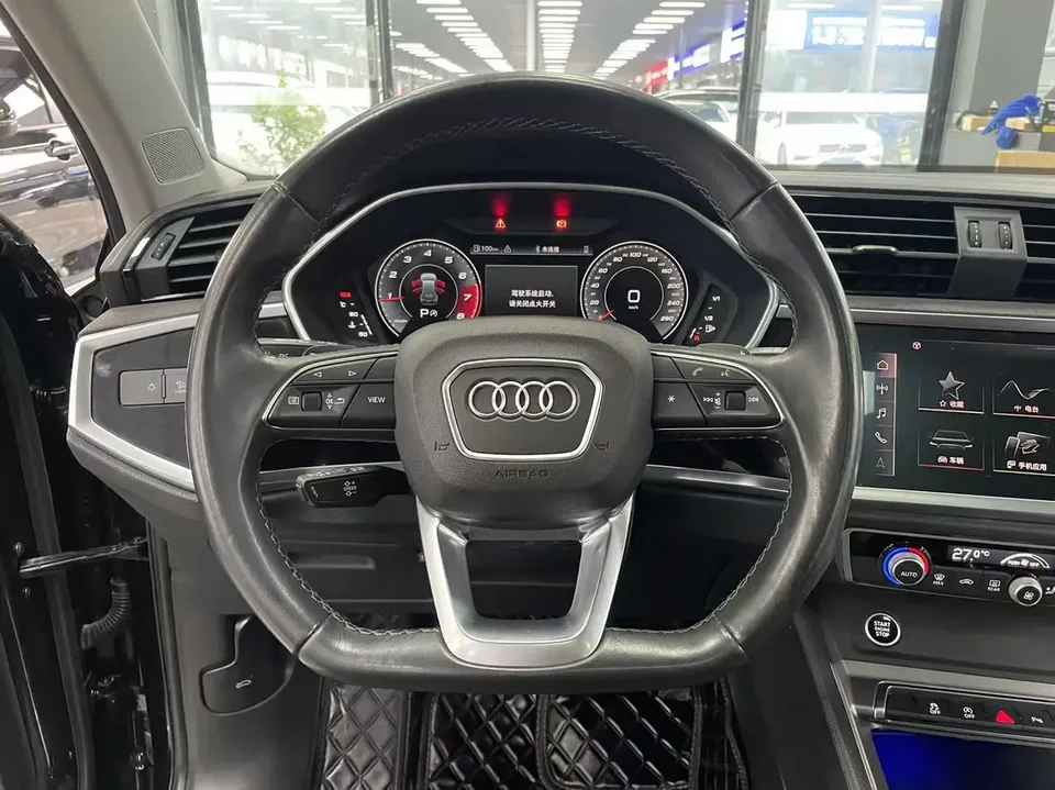 Audi Q3 Audi Q3 2022 35 TFSI Fashionable and Dynamic 2022 — миниатюра 4
