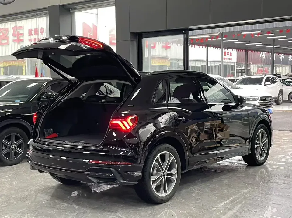 Audi Q3 Audi Q3 2022 35 TFSI Fashionable and Dynamic 2022 — миниатюра 5