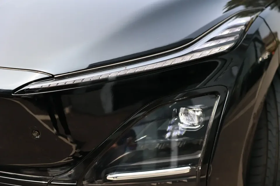 Wuling Starlight EV 610km Smart Flagship 2025 — миниатюра 5