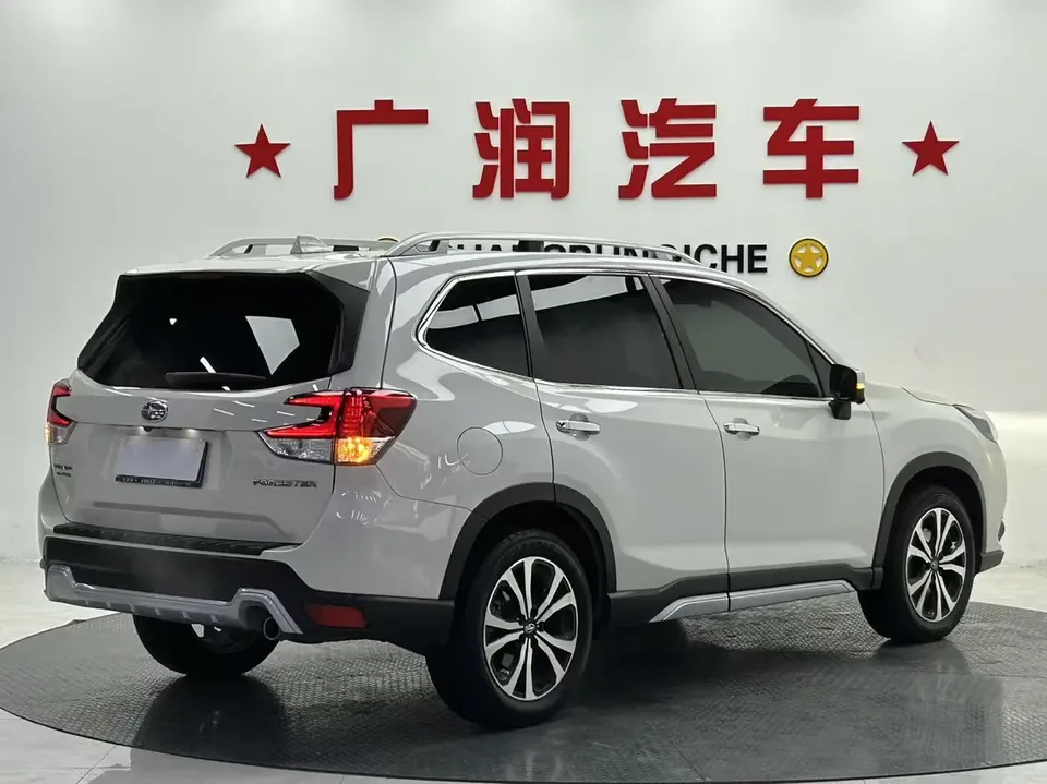 Subaru Forester FORESTER 2022 2.0i AWD flagship version EyeSight 2022 — миниатюра 2