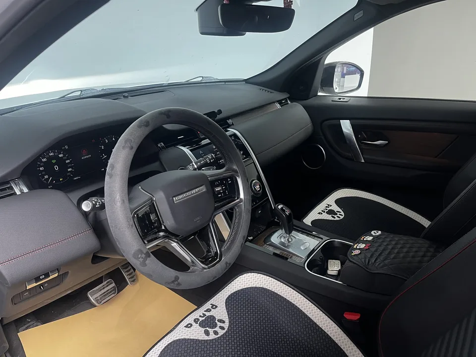 Land Rover Discover Sports Discover Sports 2023 249PS R-Dynamic S Performance Edition 5 Seaters 2023 — миниатюра 4