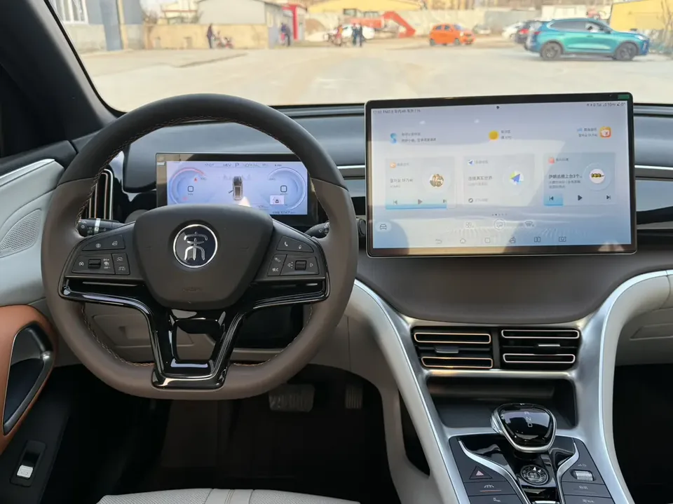 BYD Song Pro DM Song Pro DM 2022 DM-i 110km Flagship Pro 2023 — миниатюра 5
