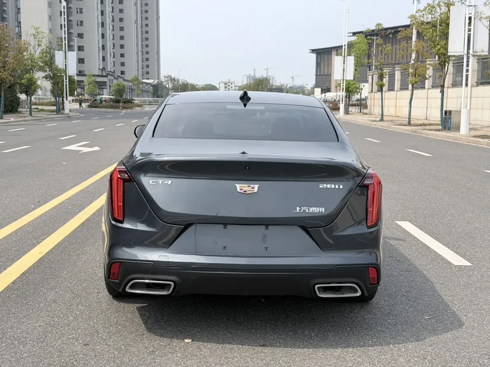 Cadillac CT4 28T luxury model 2022 — миниатюра 2